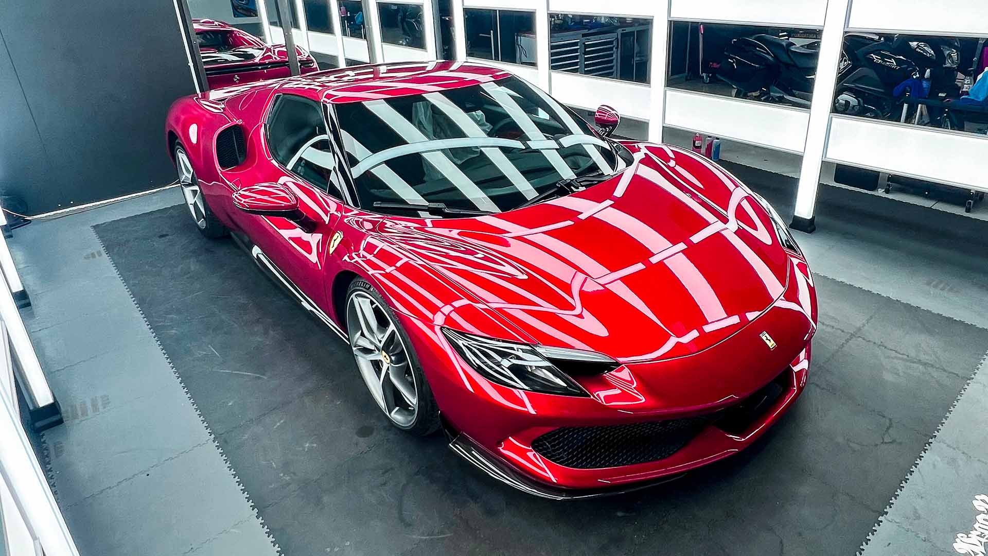 Ferrari · dettaglio superficie