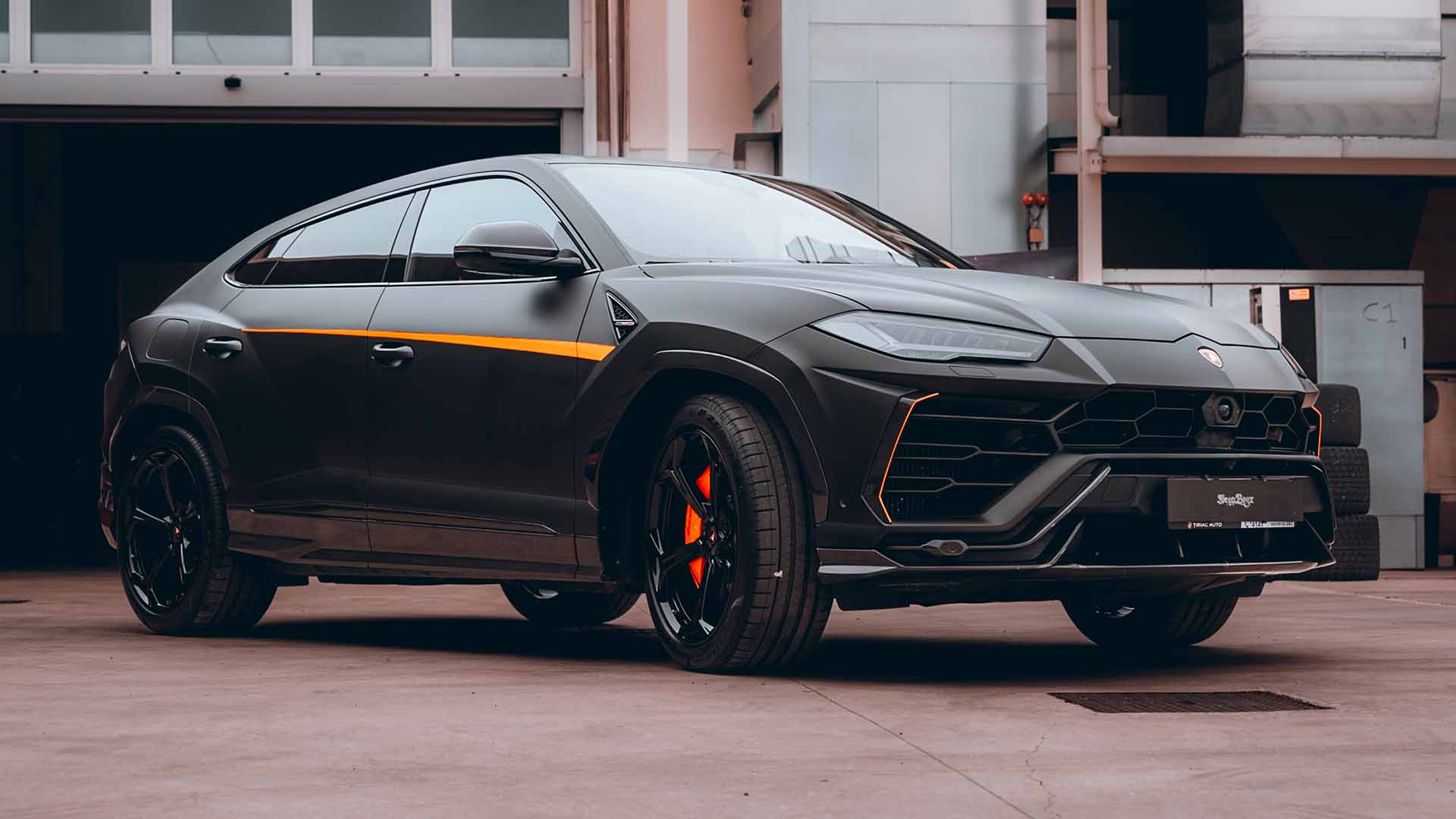 Lamborghini · stealth finish